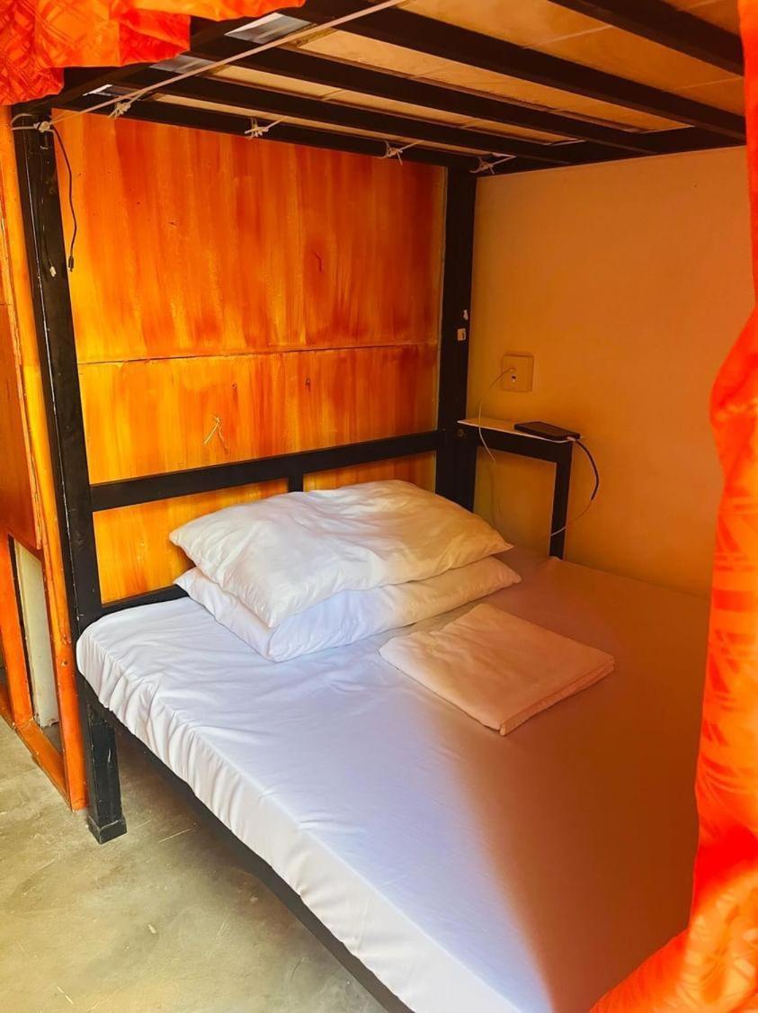 Oia Beach Hostel - Эль-Нидо Экстерьер фото